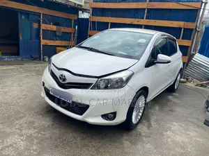 Toyota Yaris 2012 White
