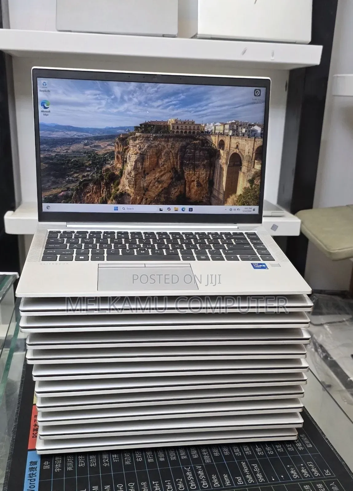 New Laptop HP EliteBook 840 G10 16GB Intel Core i7 SSD 512GB