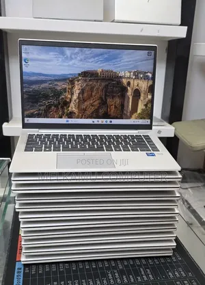 New Laptop HP EliteBook 840 G10 16GB Intel Core i7 SSD 512GB