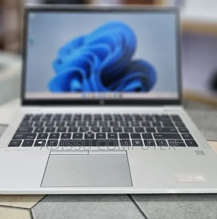New Laptop HP EliteBook 840 G7 16GB Intel Core i7 SSD 512GB