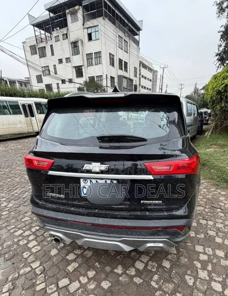 Chevrolet Captiva 2022 Black