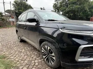 Chevrolet Captiva 2022 Black