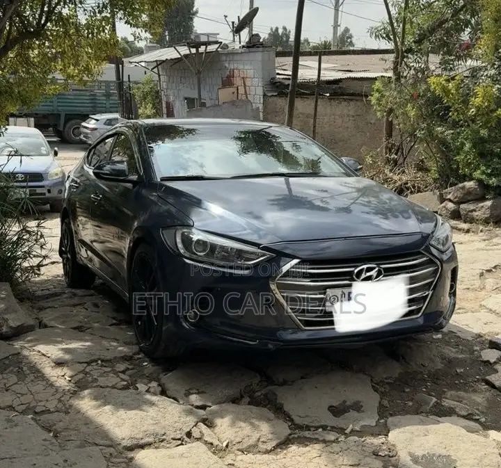Hyundai Avante 2017 Blue