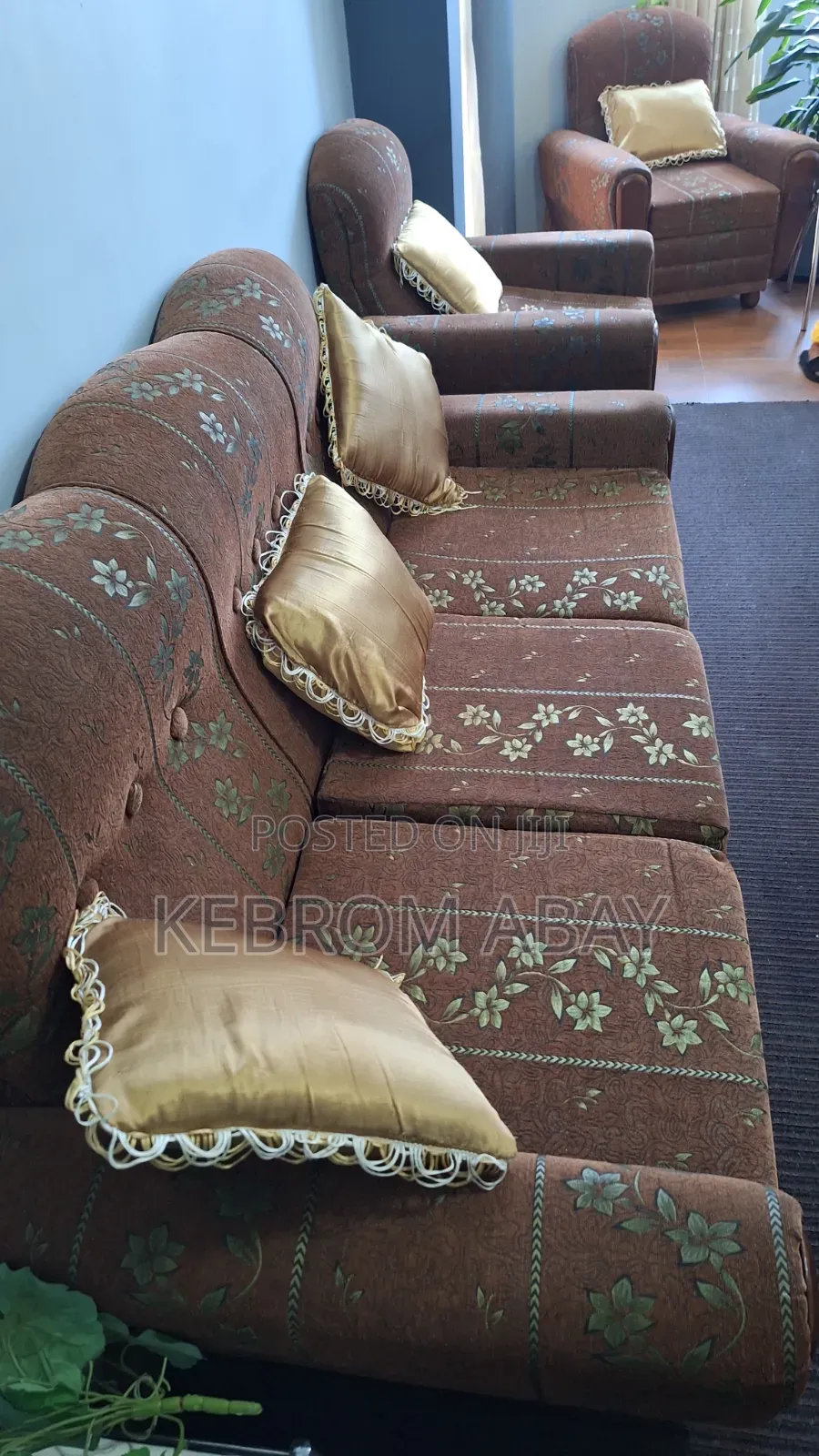 Sofa Set of 7 Seat Capacity