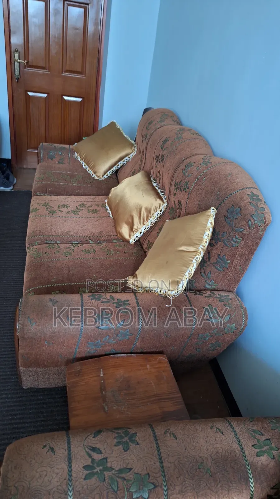 Sofa Set of 7 Seat Capacity