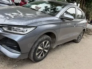 BYD E2 43 kWh 94 hp FWD 2025 Teal