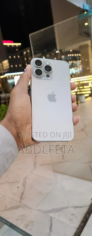 Apple iPhone 15 Pro Max 256 GB