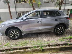 BYD E2 43 kWh 94 hp FWD 2024 Silver