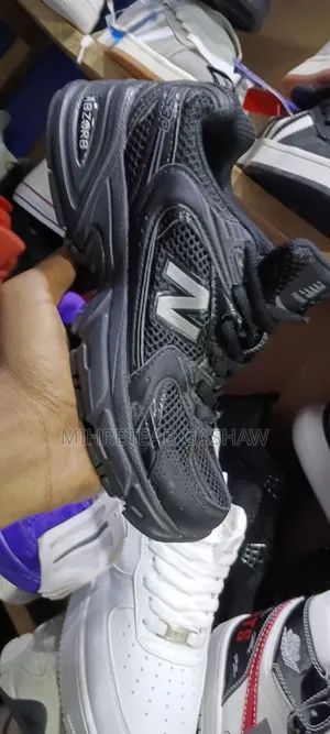 New Balance 530