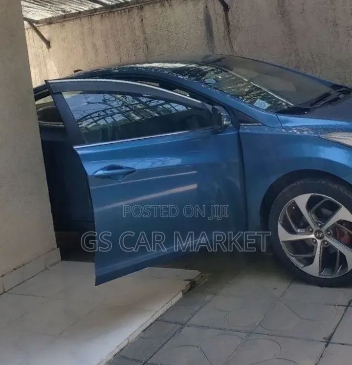 Hyundai Avante 2014 Teal