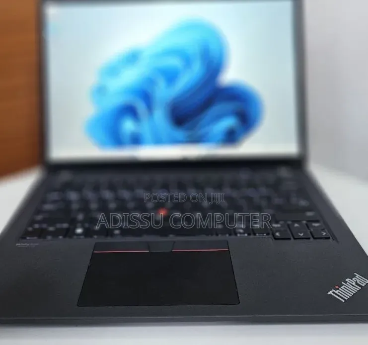New Laptop Lenovo ThinkPad P14s 16GB Intel Core i7 SSD 512GB