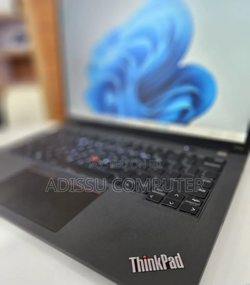 New Laptop Lenovo ThinkPad P14s 16GB Intel Core i7 SSD 512GB