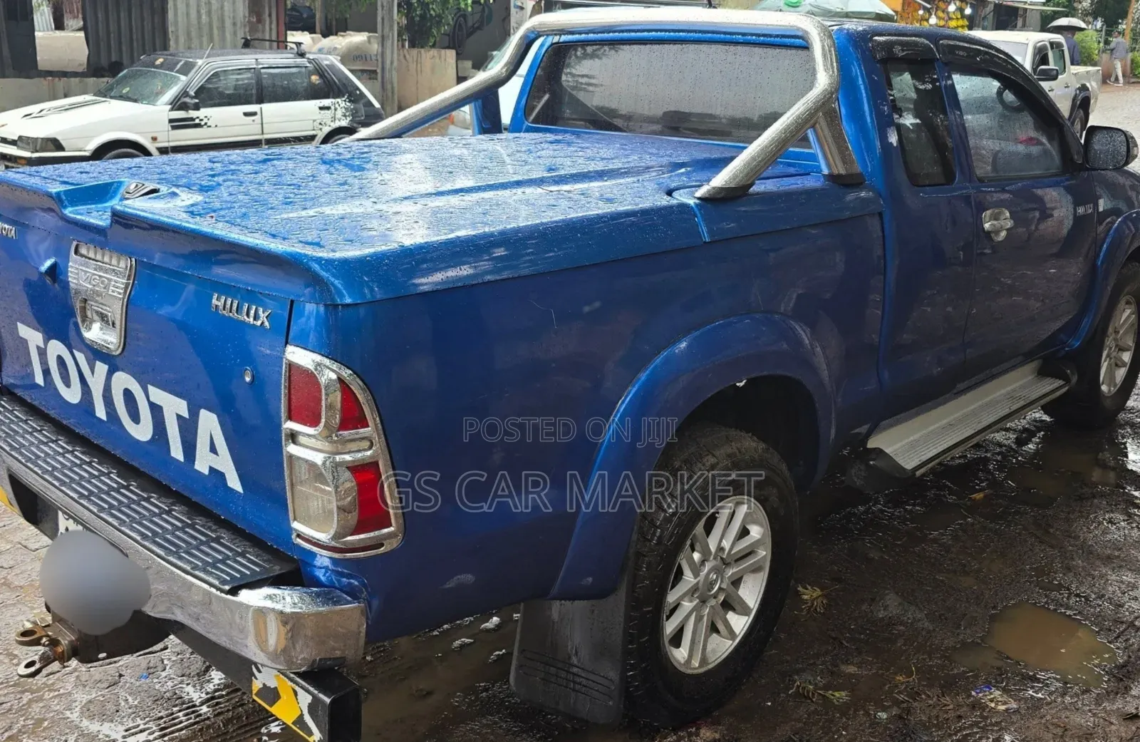 Toyota Hilux 2013 Blue