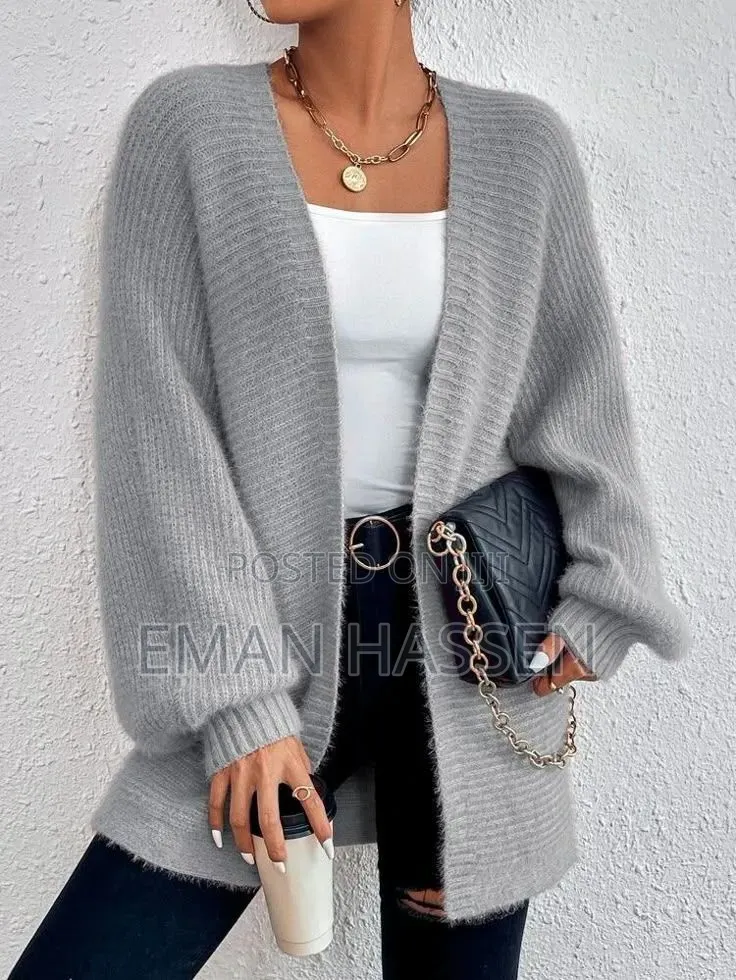 Cardigan ጋውኖች