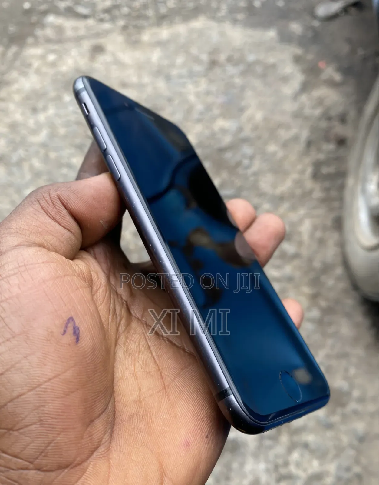 Apple iPhone 8 64 GB Gray