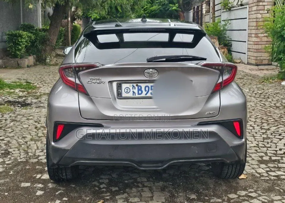 Toyota C-HR 2020 Silver