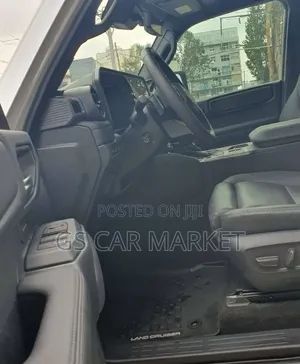 Toyota Land Cruiser Prado 2023 White