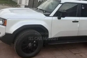 Toyota Land Cruiser Prado 2023 White