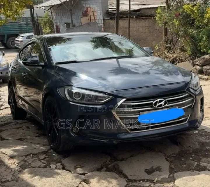 Hyundai Avante 2017 Gray