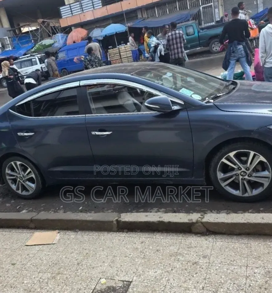 Hyundai Avante 2017 Gray