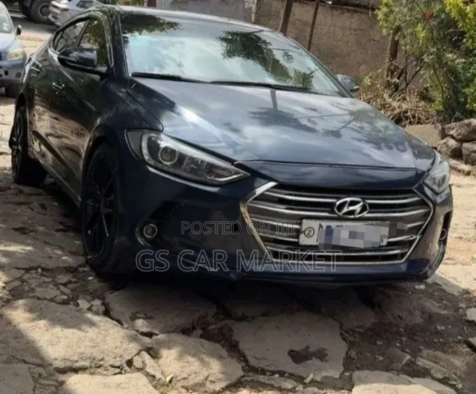 Hyundai Avante 2017 Gray
