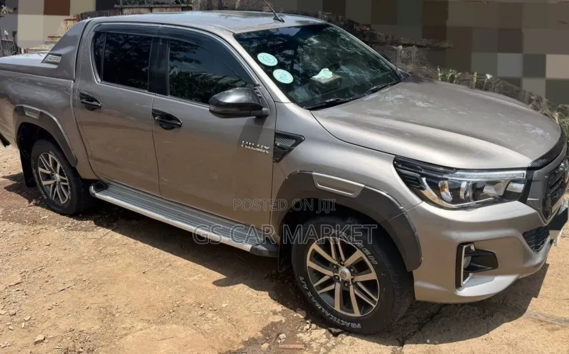 Toyota Hilux Revo Double Cab Deisel 2.8 AWD 2020 Teal