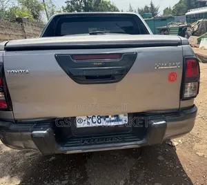 Toyota Hilux Revo Double Cab Deisel 2.8 AWD 2020 Teal