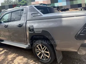 Toyota Hilux Revo Double Cab Deisel 2.8 AWD 2020 Teal