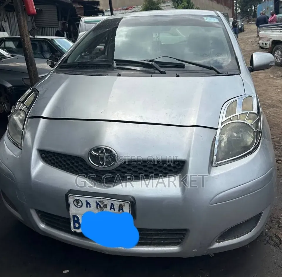 Toyota Yaris 2010 Teal