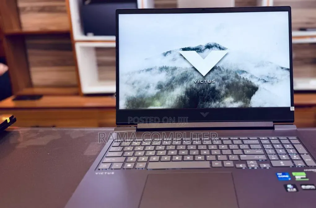 New Laptop HP Victus 16 16GB Intel Core i7 SSD 1T