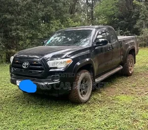 Toyota Tacoma 2017 Black
