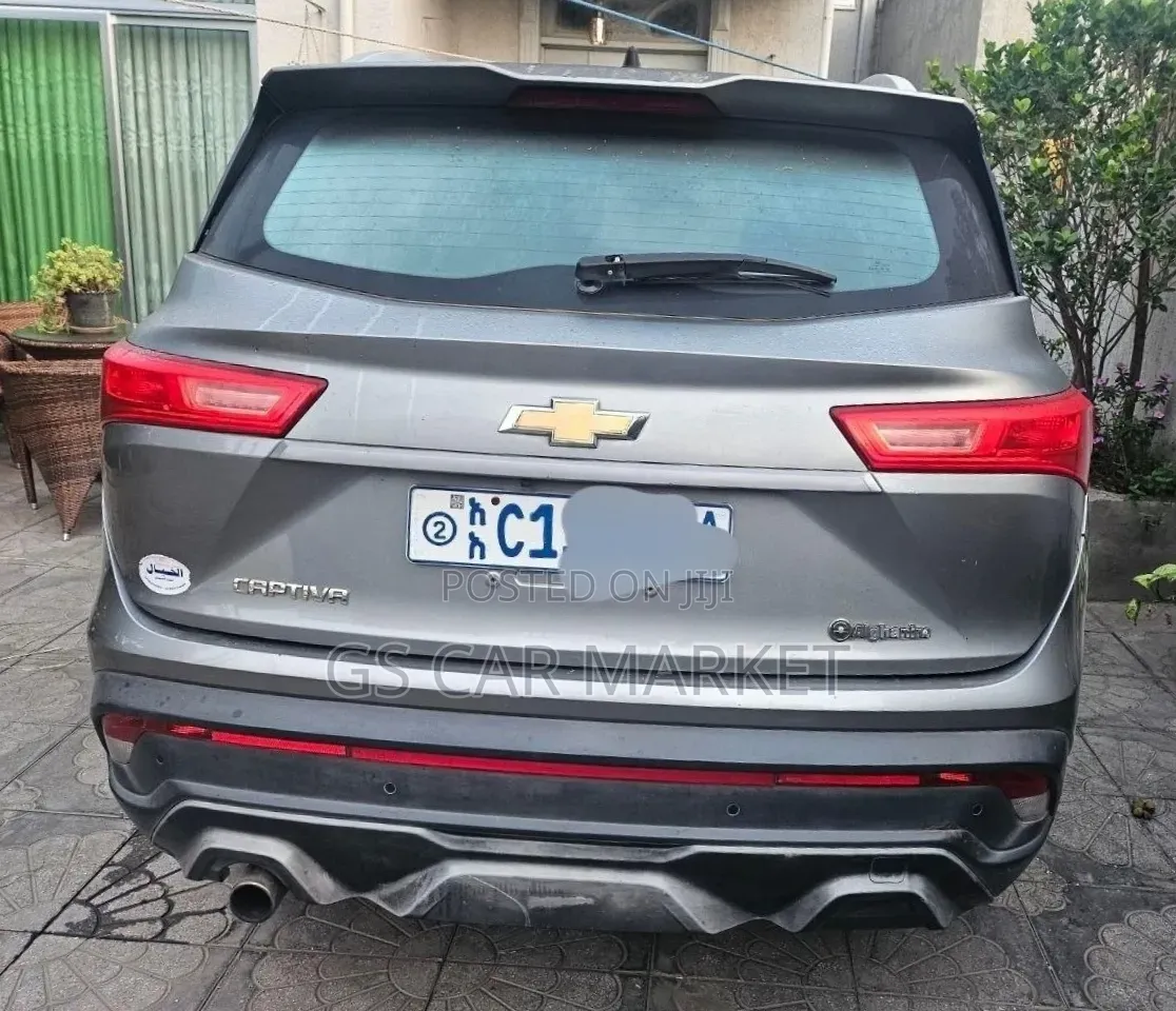 Chevrolet Captiva 2022 Gray