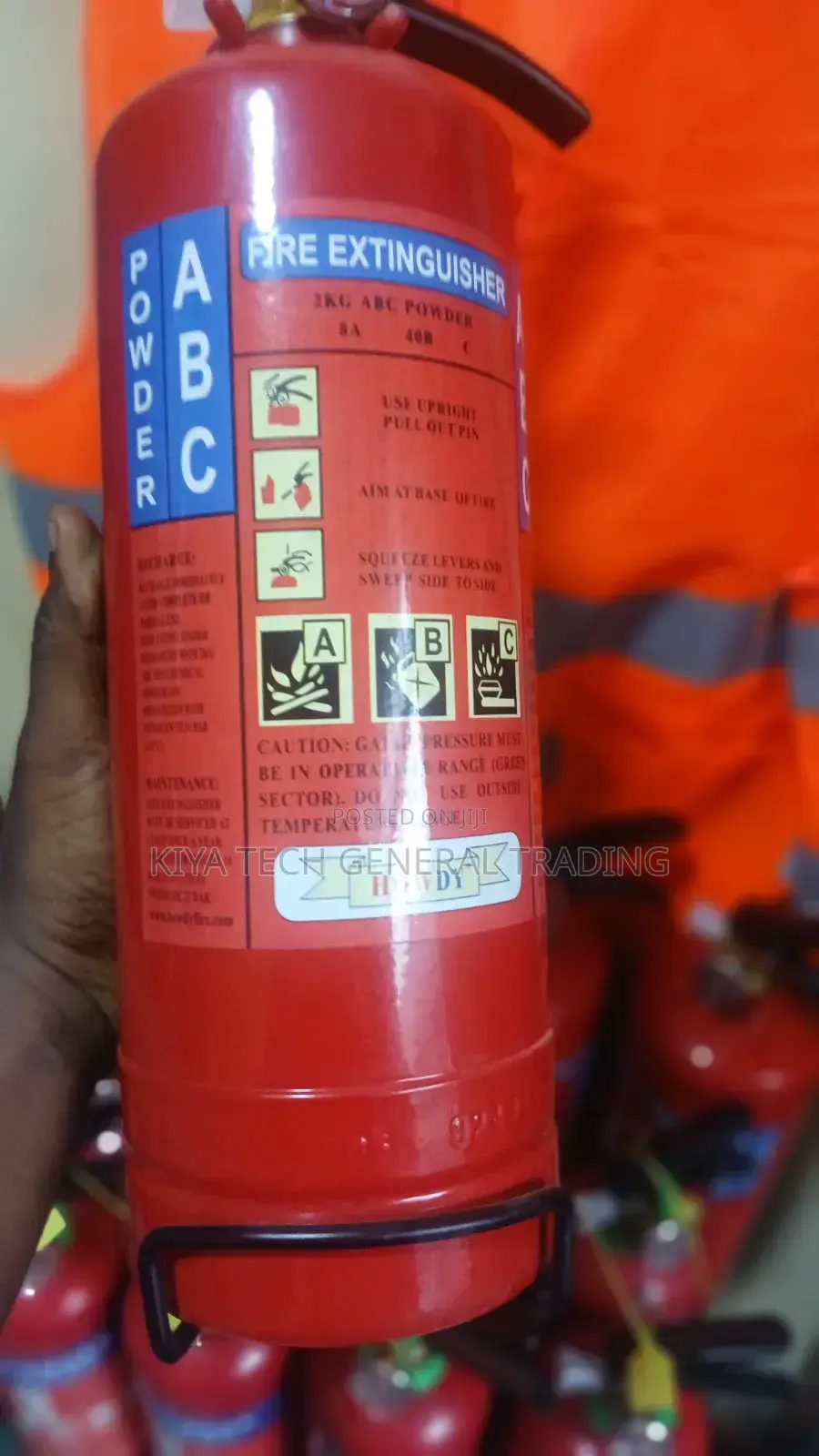 2ኪሎ ፓውደር እሳት ማጥፊያ Fire Extinguisher 放 满 它