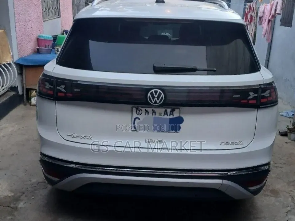 Volkswagen ID.6 2023 Ivory