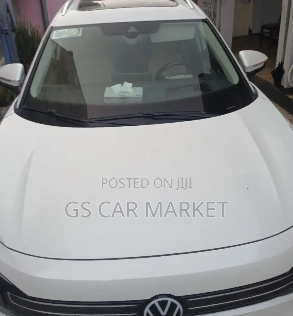 Volkswagen ID.6 2023 Ivory