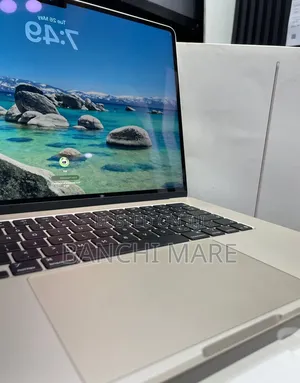 New Laptop Apple MacBook Air 2025 M4 16GB Apple M4 SSD 256GB