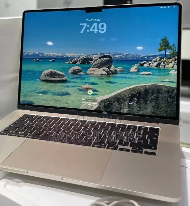 New Laptop Apple MacBook Air 2025 M4 16GB Apple M4 SSD 256GB