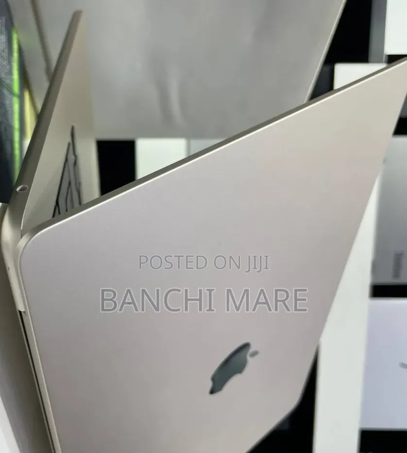 New Laptop Apple MacBook Air 2025 M4 16GB Apple M4 SSD 256GB