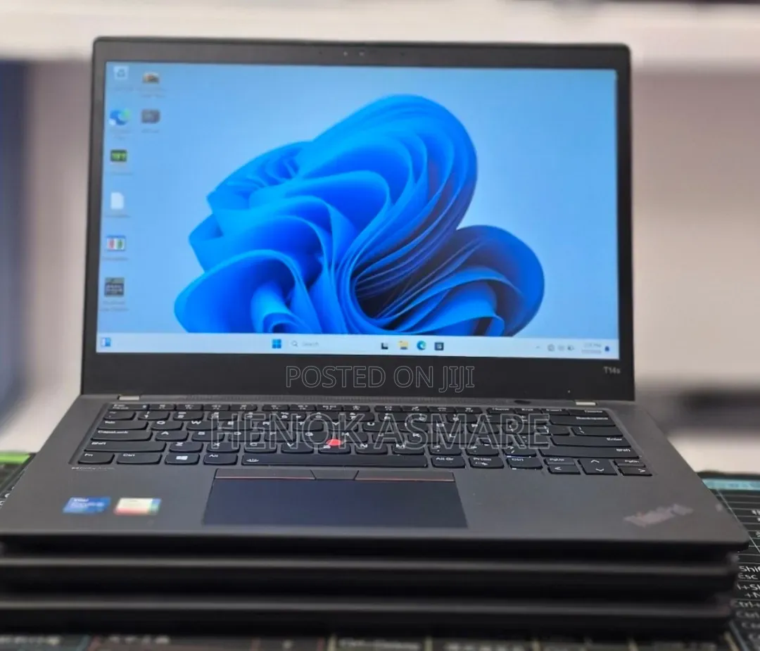 New Laptop Lenovo ThinkPad T14s Gen 2 16GB Intel Core i5 SSD 512GB