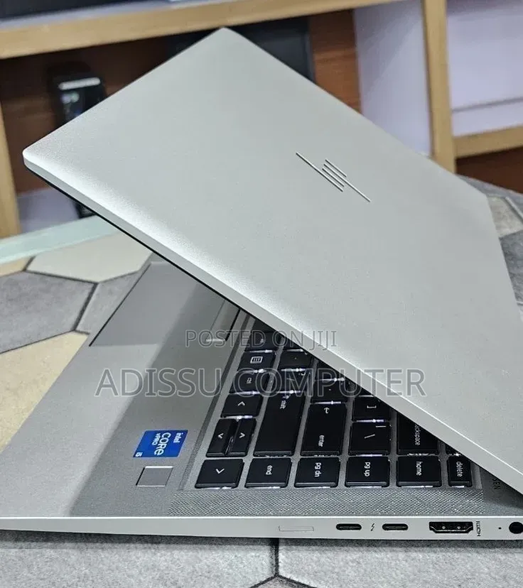 New Laptop HP EliteBook 840 G8 16GB Intel Core i5 SSD 512GB