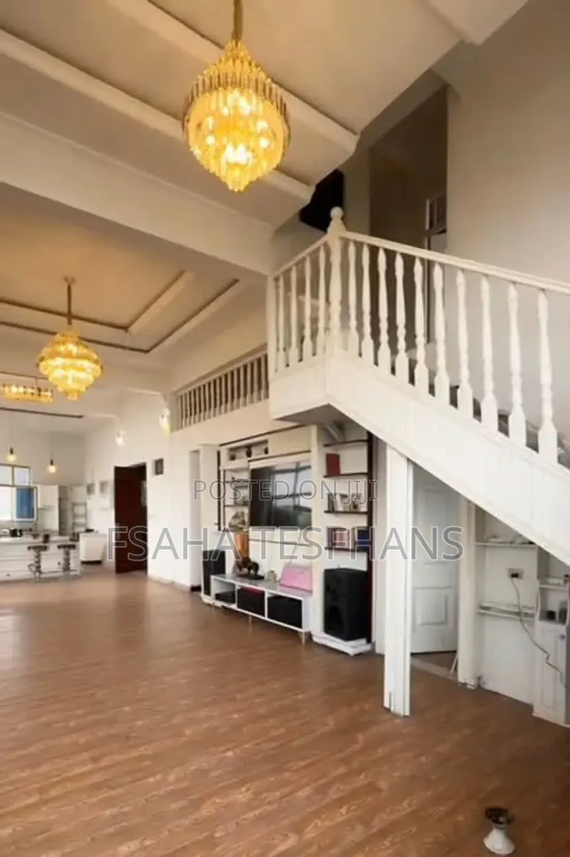 5bdrm Duplex in Apartments, Bole for rent