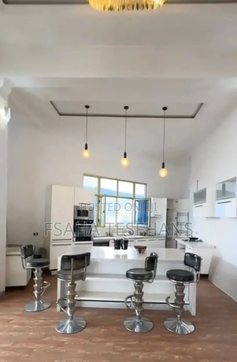 5bdrm Duplex in Apartments, Bole for rent