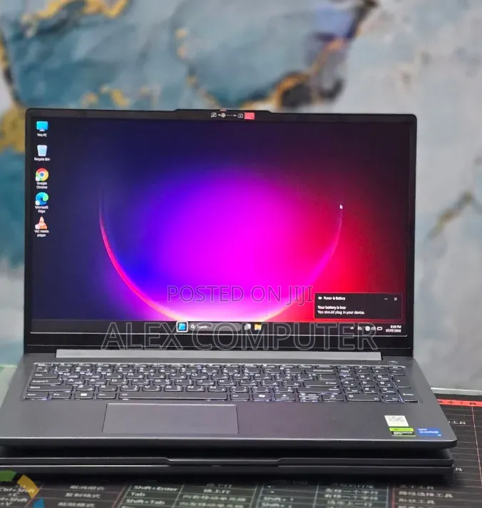 New Laptop Lenovo LOQ 15ARP9 16GB Intel Core i5 SSD 512GB