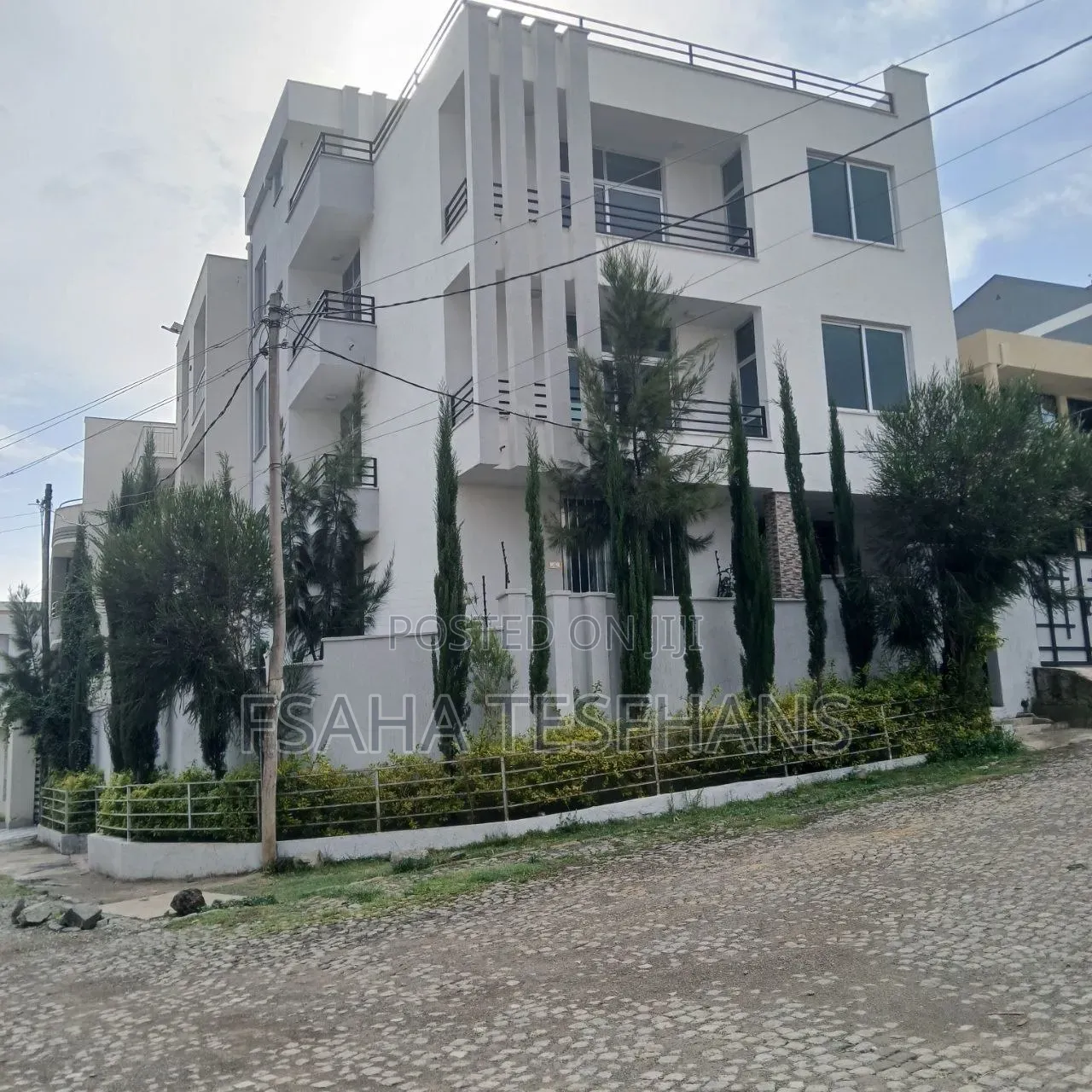 6bdrm House in G+2, Bole for rent