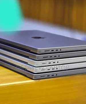 New Laptop Apple MacBook Pro 2021 M1 16GB Apple M1 Pro SSD 512GB