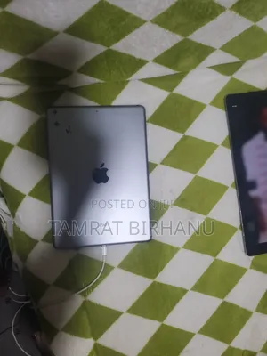 New Apple iPad Air 16 GB Black