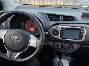 Toyota Yaris 2011 Red