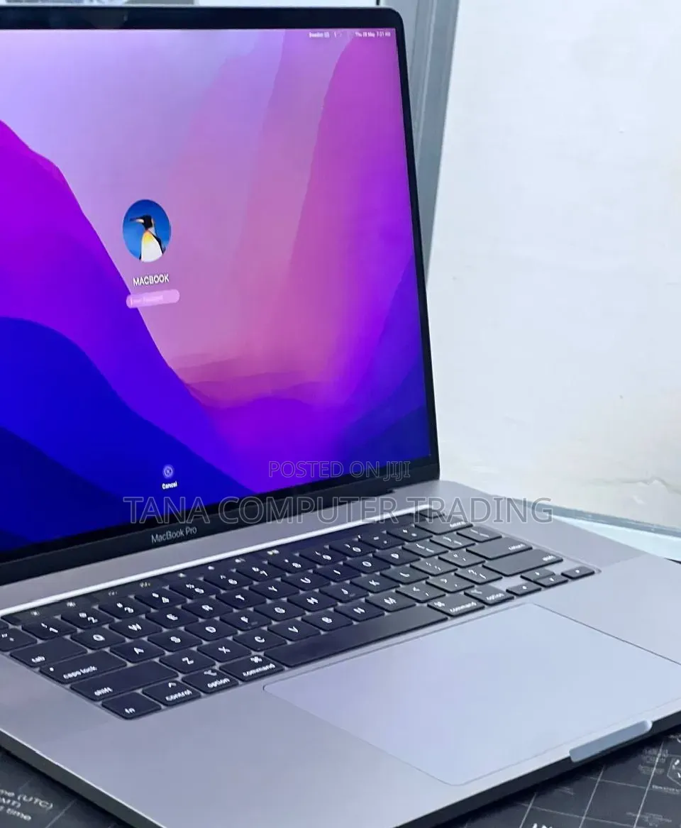 New Laptop Apple MacBook Pro 2019 32GB Intel Core i9 SSD 512GB