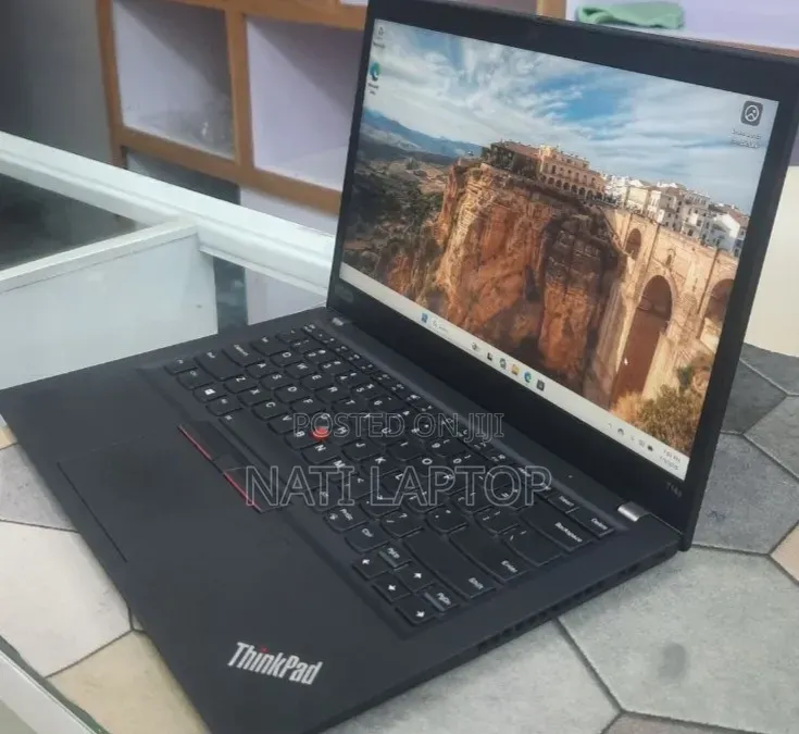 New Laptop Lenovo ThinkPad T14s G4 16GB AMD Ryzen 5 SSD 512GB