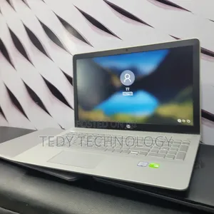 New Laptop HP Pavilion 15 8GB Intel Core i5 SSD 512GB